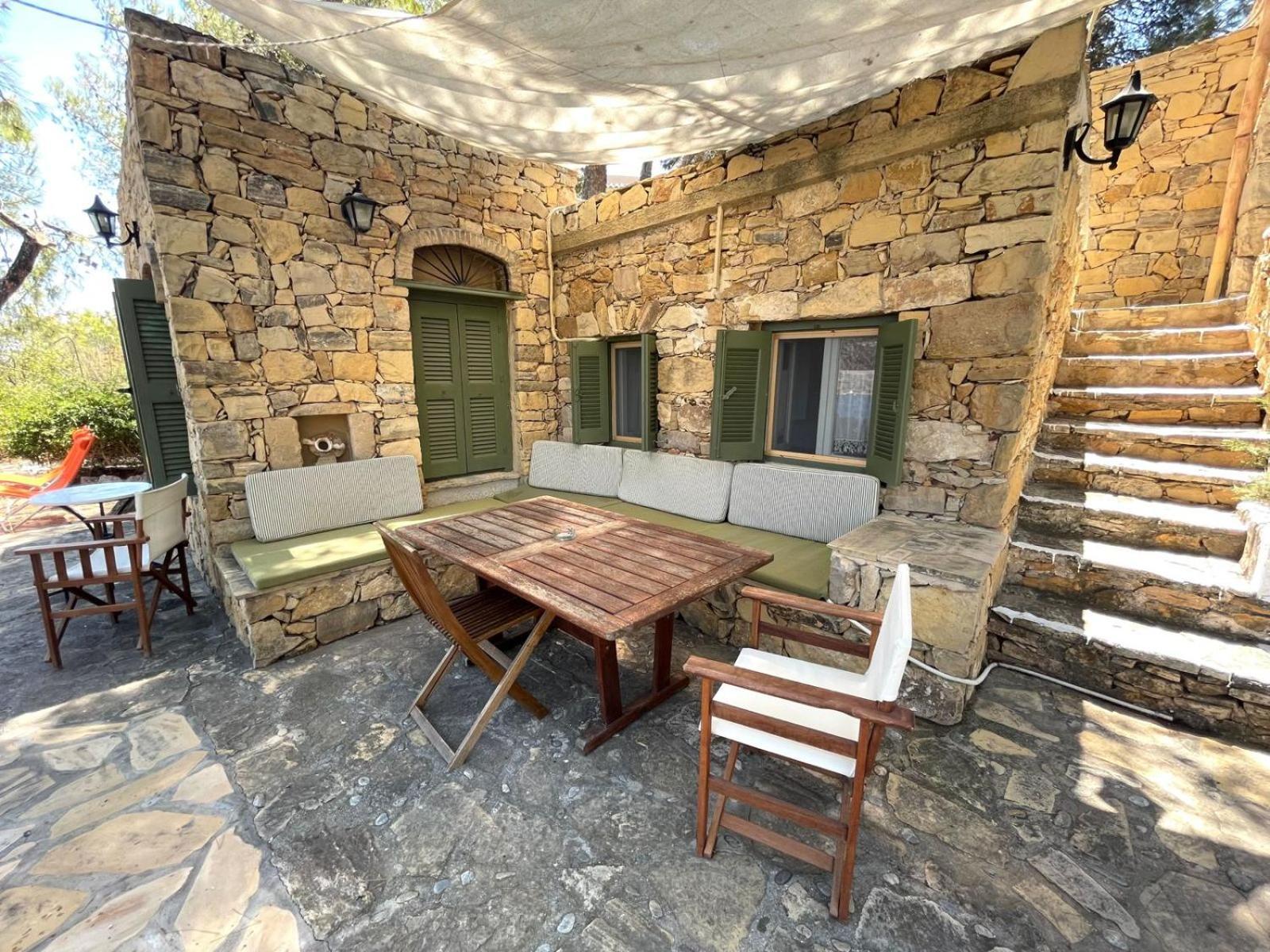 Petrino 2 - Traditional Lerian House Lakkíon Exterior foto
